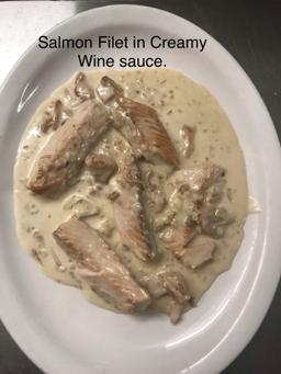 Salmon Filet in Cream Sauce